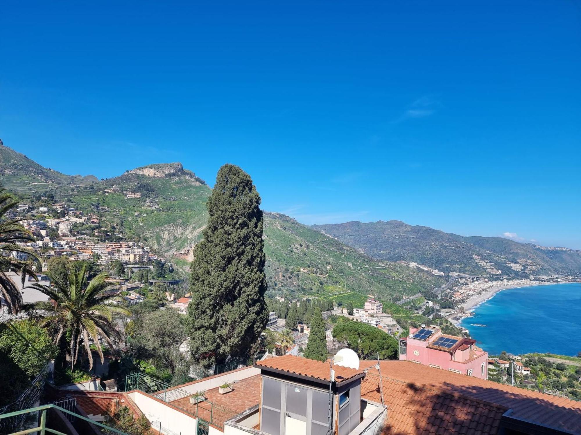 Borgo Di Taormina Apartments By Holiday World Gaggi ภายนอก รูปภาพ